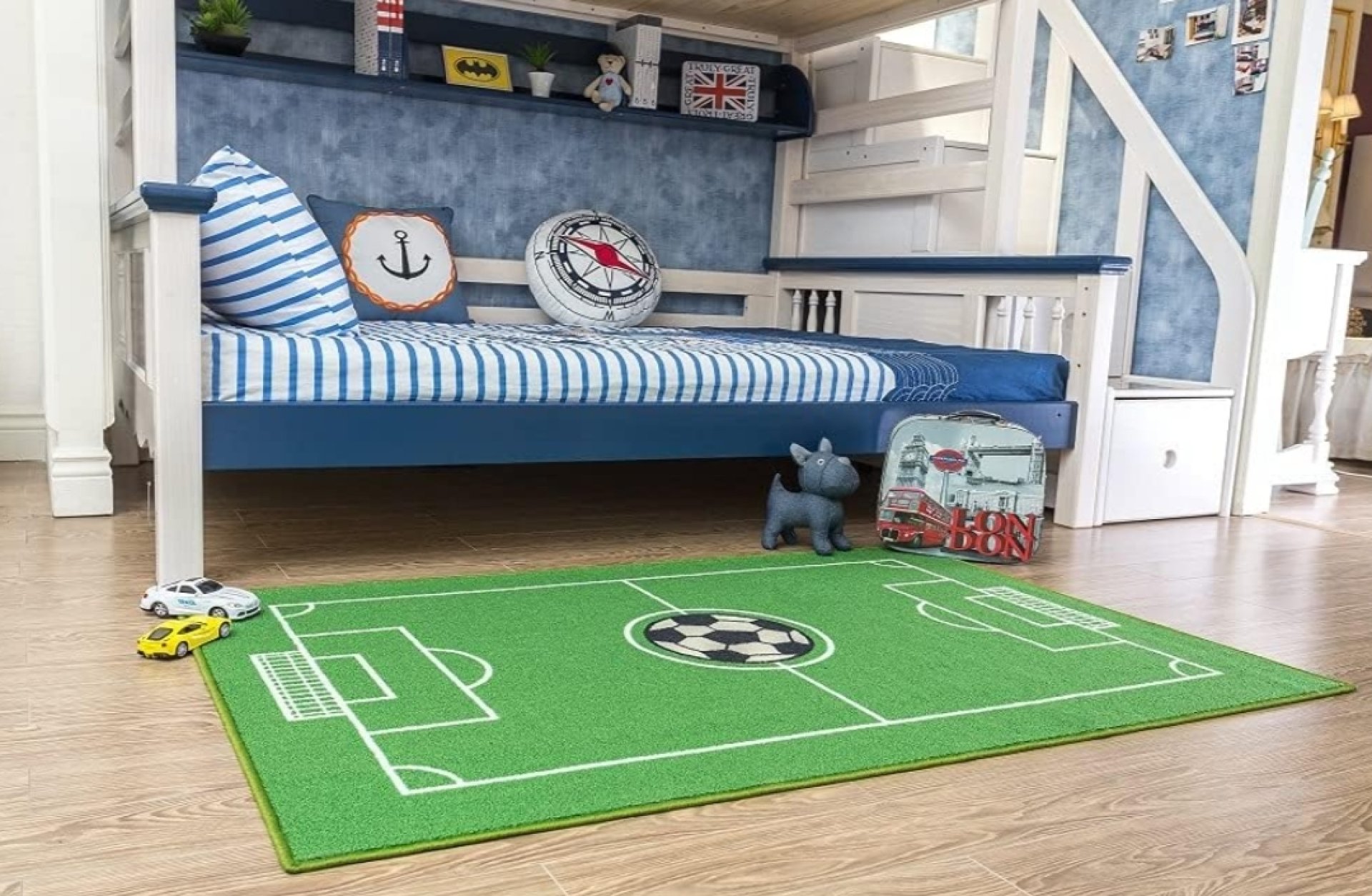 Soccer ground kids tufted rug