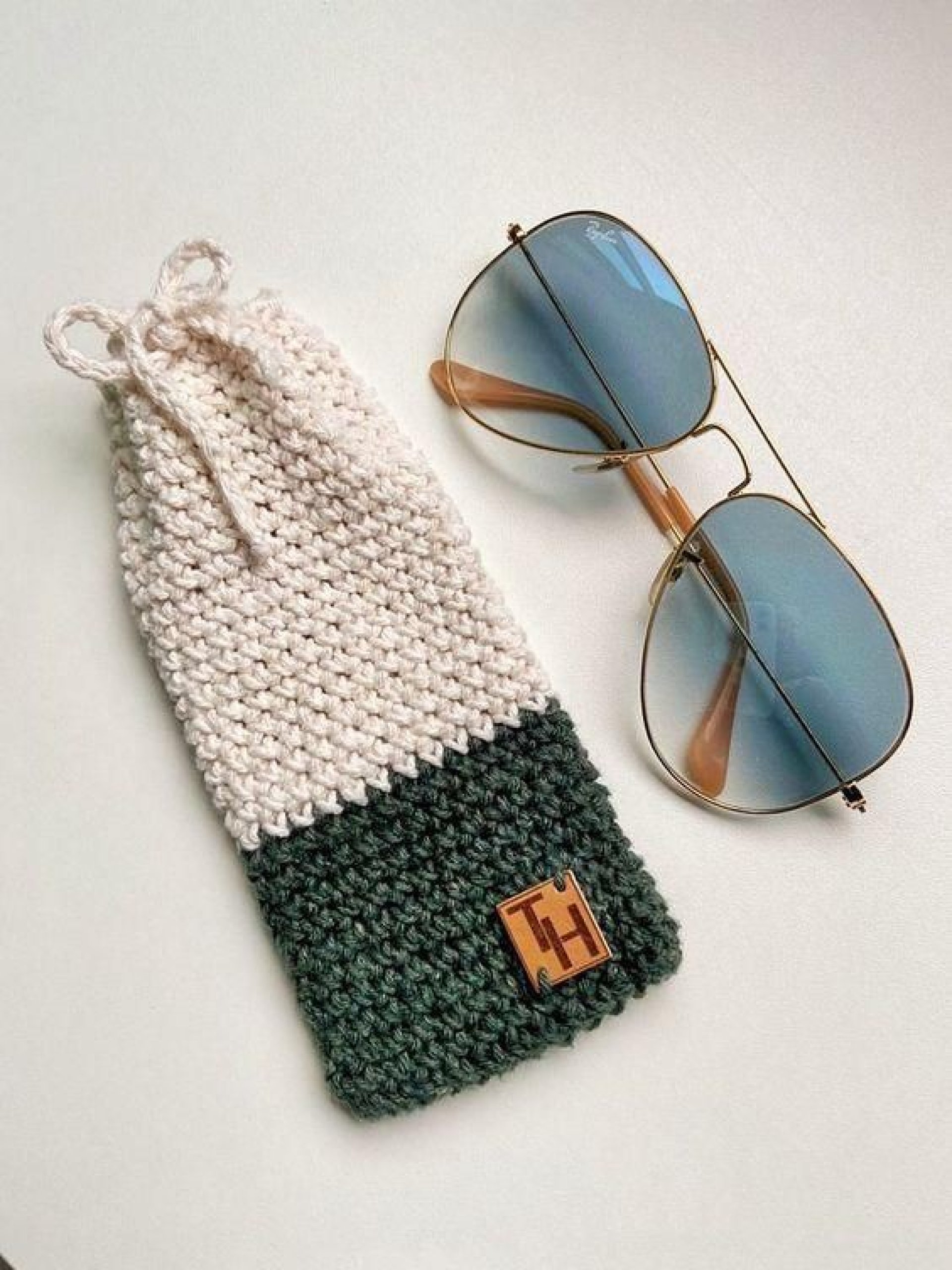 Handmade crochet glasses cover